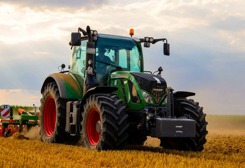 mais recente caso da empresa sobre Máquinas agrícolas  Tratores agrícolas
